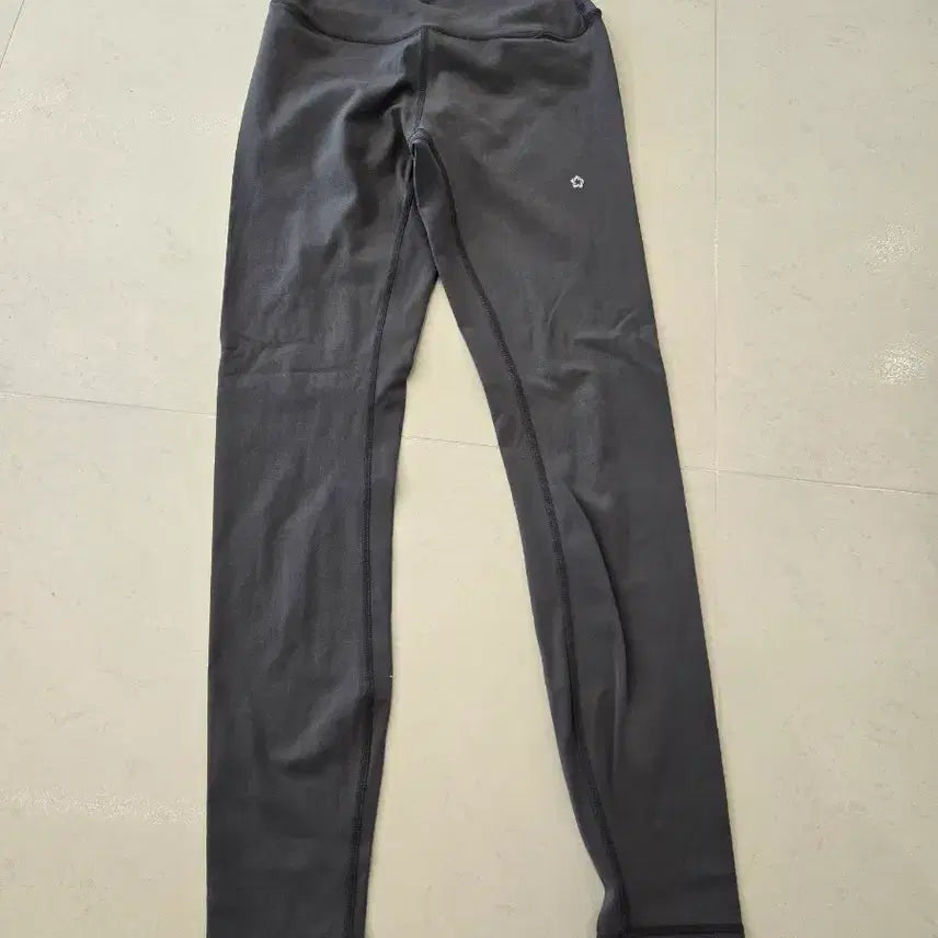 [BUNJANG] Mulawear Dark Grey Logo Leggings / A(6)뮬라웨어 레깅스