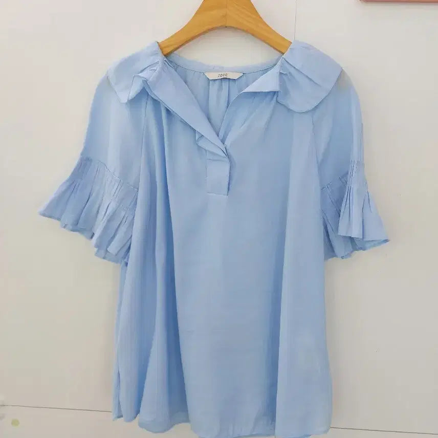 [BUNJANG] ZOOC Sky Blue Frill Collar Blouse / 주크 ZOOC 스카이블루 프릴카라 블라우스 55