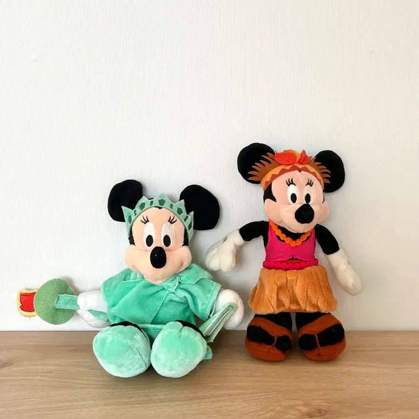 [BUNJANG] Disney Vintage Classic Mickey & Minnie Mouse Dolls / 디즈니 빈티지 고전 미키미니 인형 고전인형 미니마우스
