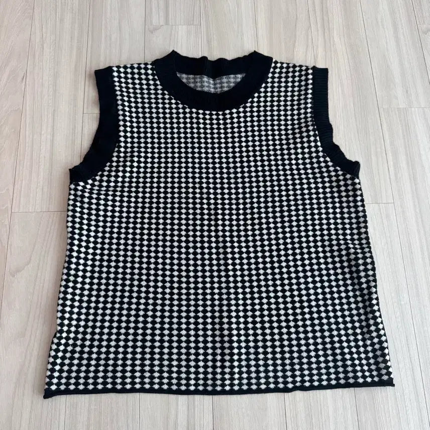 [BUNJANG] Check Knit Vest / 체크 니트 조끼