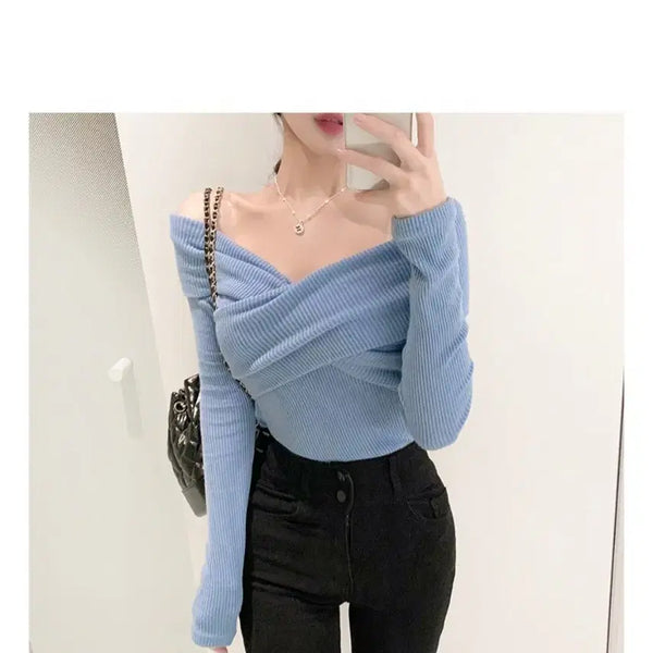 [BUNJANG] V-Neck Off-Shoulder Ribbed Wrap Long Sleeve Top - Black / 브이넥 오프숄더 골지 랩 긴팔티 블랙