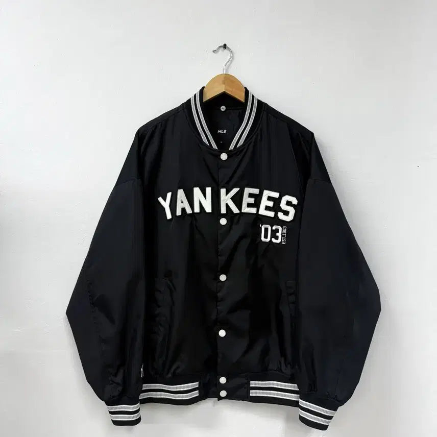[BUNJANG] MLB Nylon Varsity Jacket XL / 105 XL 사이즈 남성 MLB 나일론 바시티 자켓