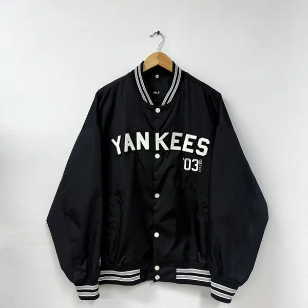 [BUNJANG] MLB Nylon Varsity Jacket XL / 105 XL 사이즈 남성 MLB 나일론 바시티 자켓