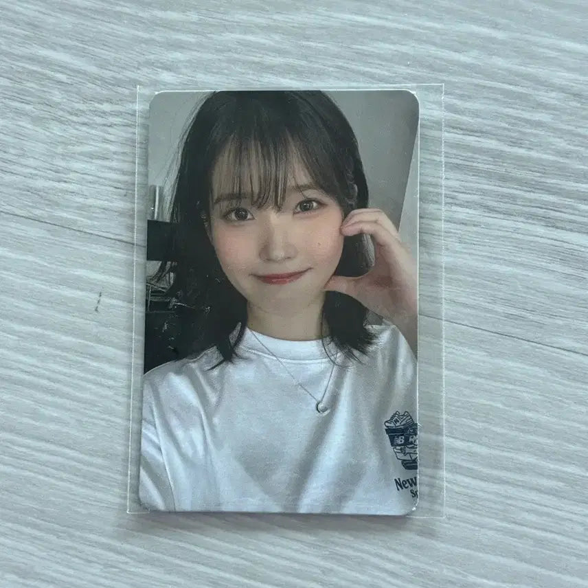 [BUNJANG] IU Exhibition 'Moment' Photocard / 아이유 전시회 '순간' 포토카드