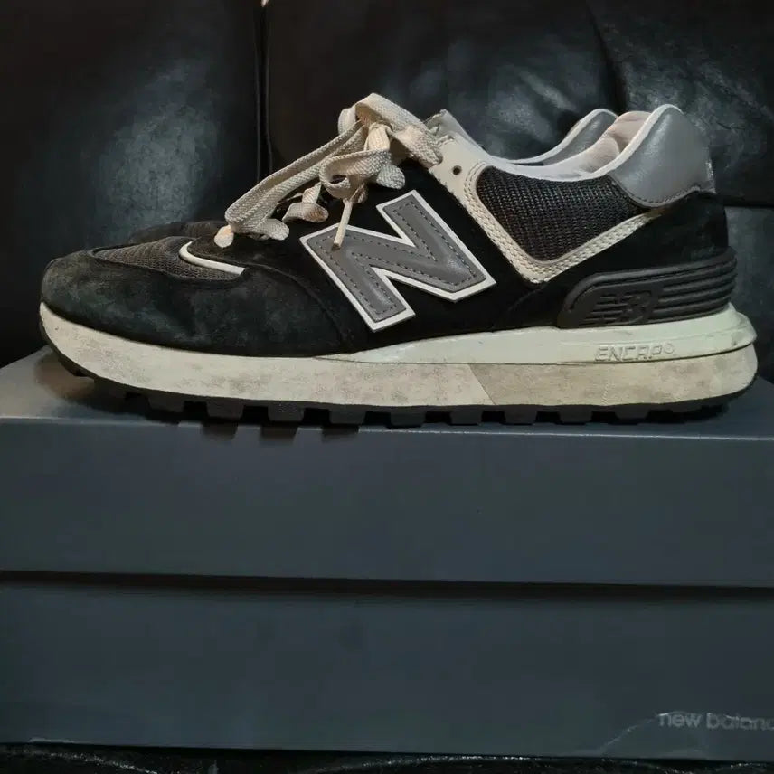 [BUNJANG] New Balance 574 Legacy Black 255 / 뉴발란스 574 레거시 블랙 255