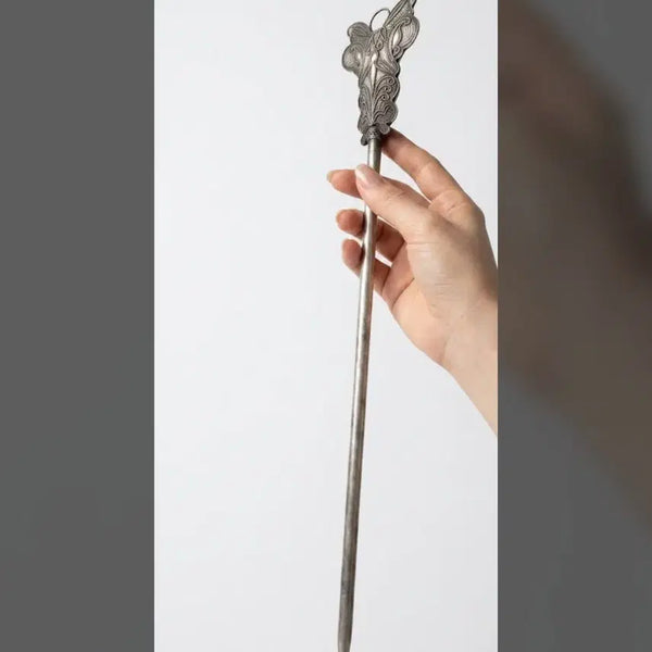 [BUNJANG] Antique Korean Silver Hairpin (Binyer) with Double-Sided Butterfly and Bat Motifs / 골동] 양면  나비와 박쥐의 길상 문양: 세공 은제 비녀입나다