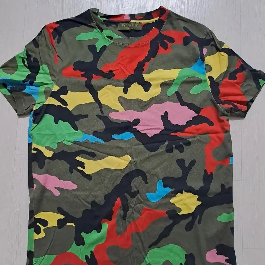 [BUNJANG] Valentino Camouflage Short Sleeve T-Shirt / 발렌티노 카모플라주 반팔