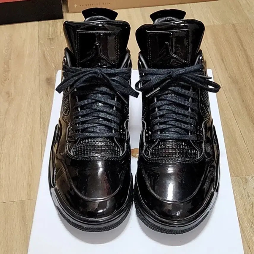 [BUNJANG] Nike Air Jordan 4 'Darth Vader' Limited Edition / 나이키 270 조던4 다스베이더 한정판