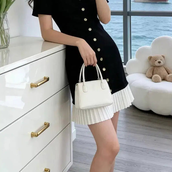 [BUNJANG] Black Collar Pleated Hem Dress / 블랙 카라 원피스 플리츠 밑단