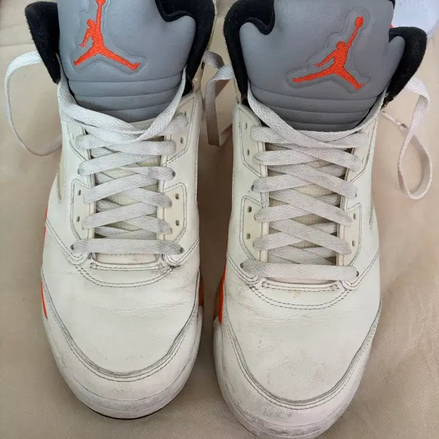 [BUNJANG] Nike Air Jordan 5 Retro Sail/Orange Blaze Men's Sneakers (265mm) / 에어 조던 5 레트로 Sail/Orange Blaze 265size