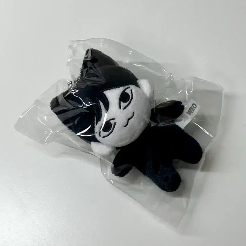 [BUNJANG] The Boyz Juyeon 10cm Doll (Sealed) / 미개봉 현물 10cm 마물쭈 더보이즈 주연 인형