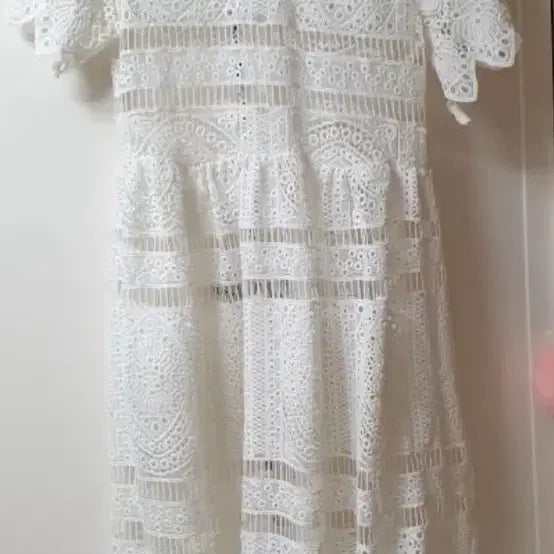 [BUNJANG] Elegant White Lace Long Dress / 이쁘고 깨끗한 고급 레이스 롱원피스 화이트