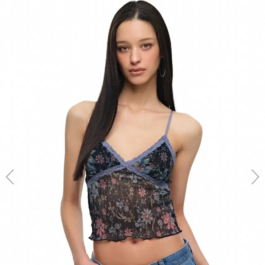 [BUNJANG] TooMuchTax Metallic Floral Lace Cami S / 투머치택스 METALLIC FLORAL LACE CAMI S