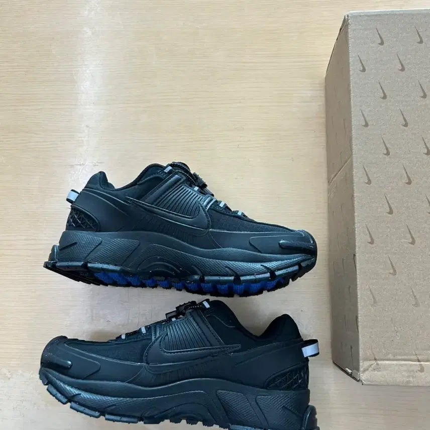 [BUNJANG] Nike Zoom Vomero 5 "Rom Black Racer Blue" / 235 나이키 줌 보메로 롬 블랙 레이서 블루 새상품