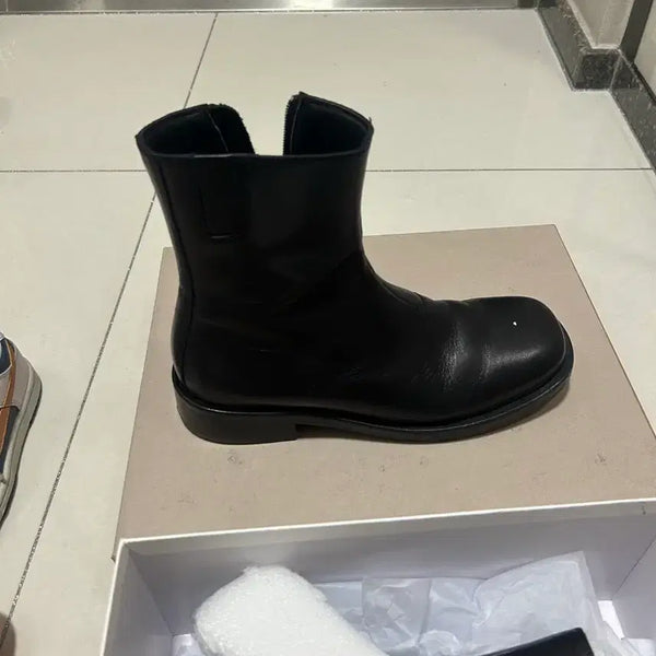 [BUNJANG] Kinch 233 Black Leather Boots / 킨치 233 블랙 레더 부츠 255