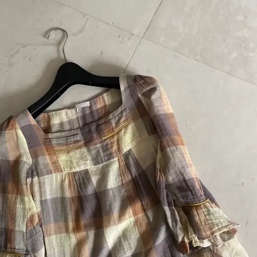 [BUNJANG] Maje Cotton Check Blouse Size 44 / 44 마쥬 아사면 블라우스. 산드로.띠어리.레니본.샤틴.오즈세컨.sj
