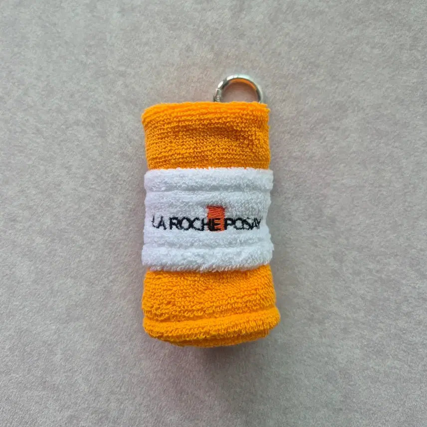 [BUNJANG] La Roche-Posay Towel Keyring / 라로슈포제 타올키링