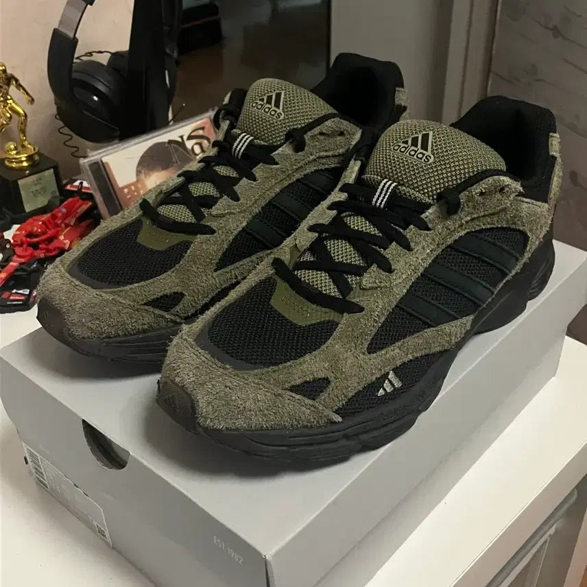 [BUNJANG] Adidas Spiriteen 2000 Sneakers (KJ8744) Size 290 / 아디다스 운동화 스피리테인 2000 (KJ8744) 290