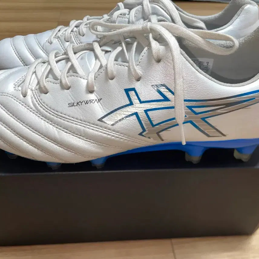 [BUNJANG] Asics DS Light Pro Silky Lab Soccer Cleats White/Blue / 아식스 축구화 DS LIGHT PRO 실키랩 흰/파