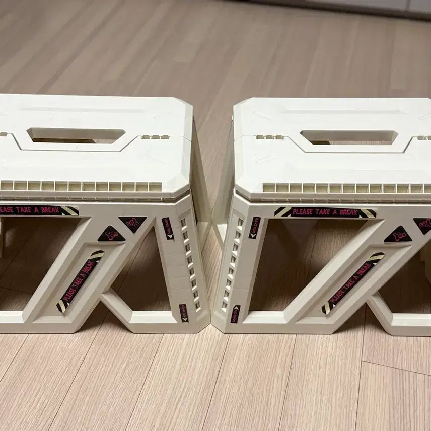 [BUNJANG] Set of 2 Foldable Camping Chairs / 깔끔한 접이식 캠핑의자 2개 일괄가격입니다!!