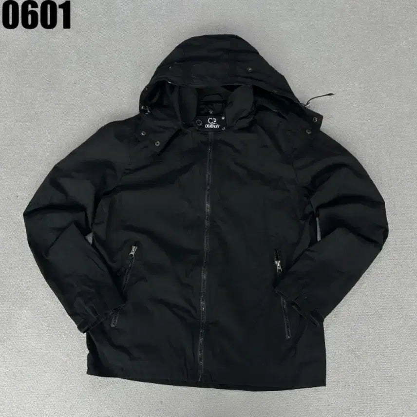 [BUNJANG] CP Company Goggle Hooded Jacket Black / CP컴퍼니 고글 후드 자켓 블랙 50