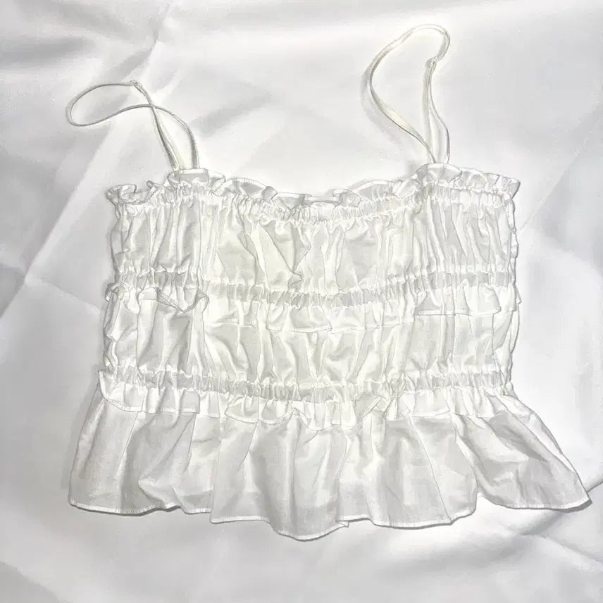 [BUNJANG] White Shirring Sleeveless Top / 새상품) 화이트 셔링 슬리브리스 탑