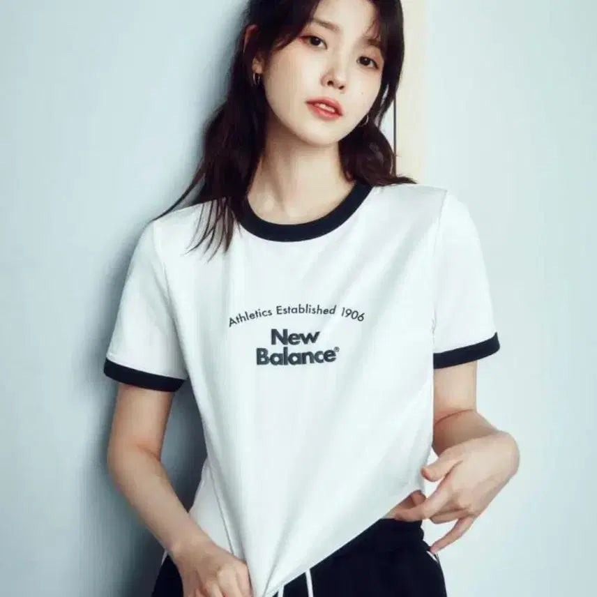 [BUNJANG] New Balance IU W-Ringer Short Sleeve T-Shirt / 뉴발란스 아이유 W링거 반팔티