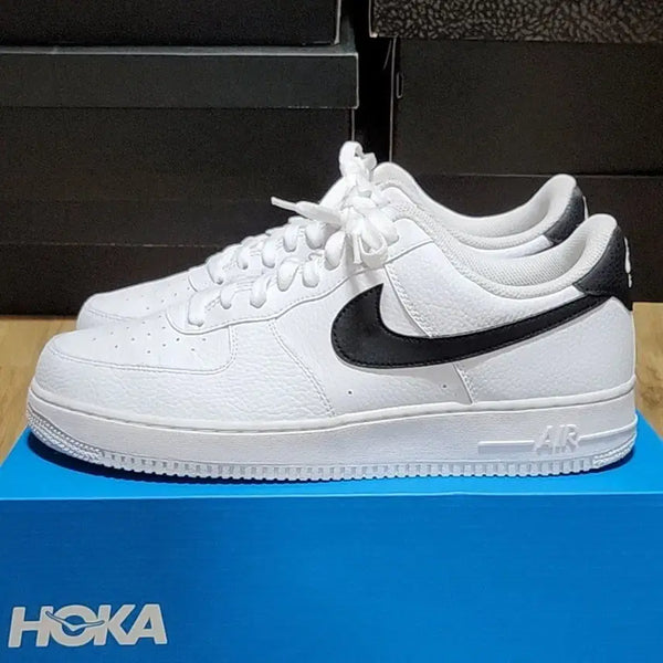 [BUNJANG] Nike Air Force 1 '07 White Black (295mm) / 나이키 에어포스 295 화이트 블랙