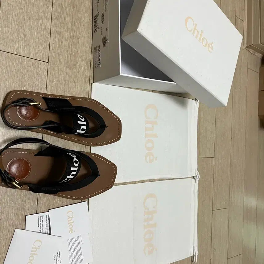 [BUNJANG] Chloe Woody Logo Strap Sandals Black / Chloe 우디 로고 스트랩 샌들 블랙