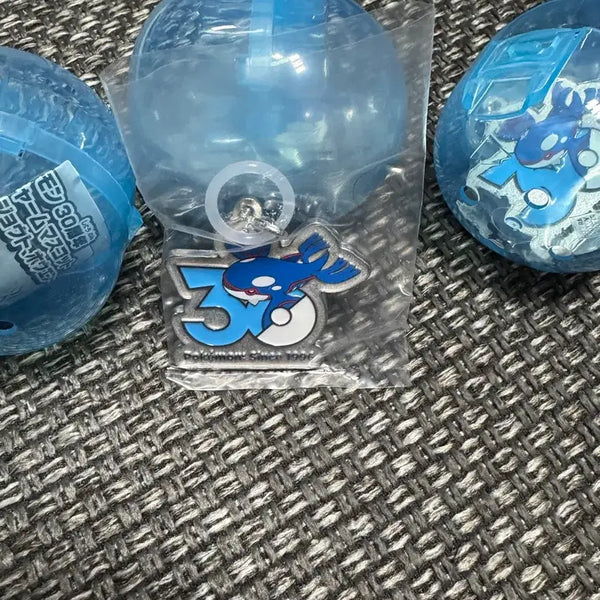 [BUNJANG] Pokemon 30th Anniversary Gacha Metal Keyring Groudon / 포켓몬 30주년 가챠 메탈키링 가이오가
