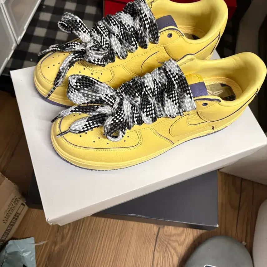 [BUNJANG] Nike Air Force 1 Low Protro Soft Yellow US 9 / #나이키 에어포스1 로우 프로트로 소프트 옐로우 270판매#