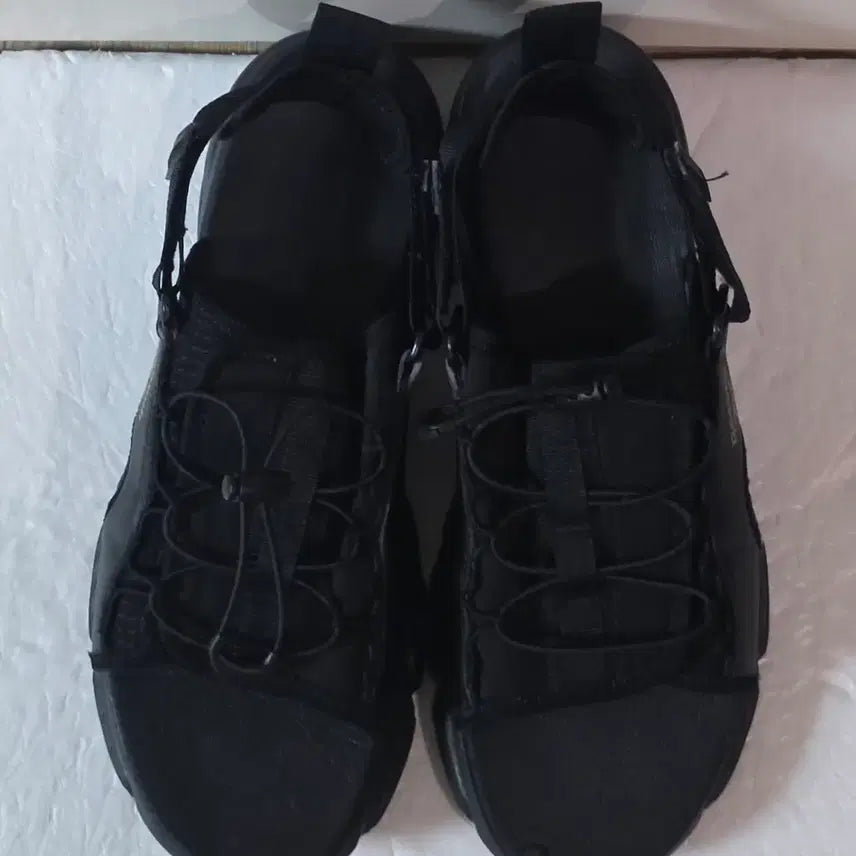 [BUNJANG] Reebok Hyperium Slide Sandals Triple Black / [250] 리복 하이페리엄 슬라이드 샌들 트리플블랙ㅡ최저가