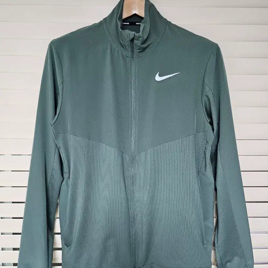 [BUNJANG] Nike Element Full Zip Running Jacket L Green Khaki / 나이키 엘레먼트 탑 풀집 러닝자켓 L 그린 카키