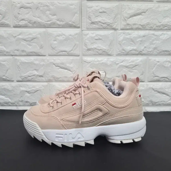 [BUNJANG] Fila Disruptor 2 Suede Sneakers (240mm) / 휠라 240mm(235~240)디스럽터 2 스웨이드 운동화(세탁완료