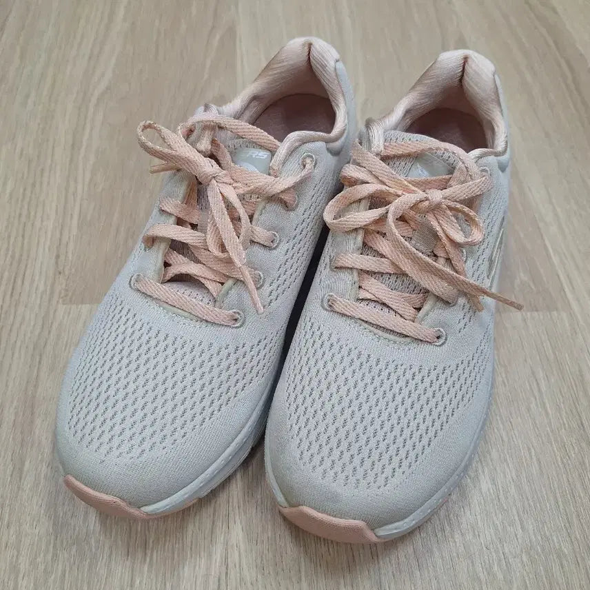 [BUNJANG] Skechers Arch Fit Women's Sneakers (Size 230) / 스케쳐스 아치 핏 (230size)