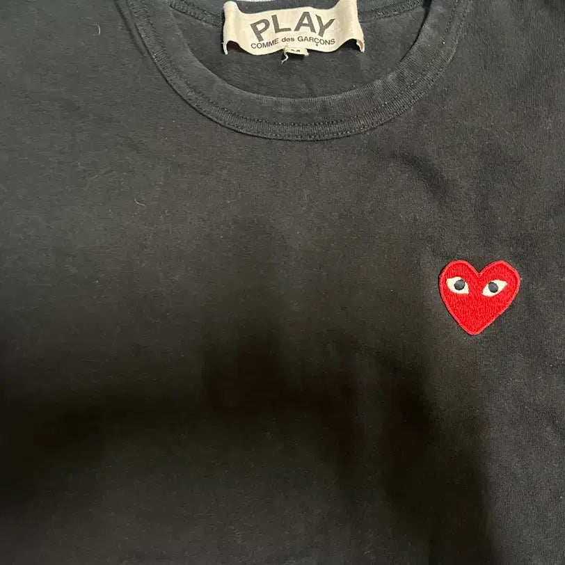[BUNJANG] Comme des Garçons Heart Appliqué T-Shirt / 꼼데가르송 와펜 티셔츠
