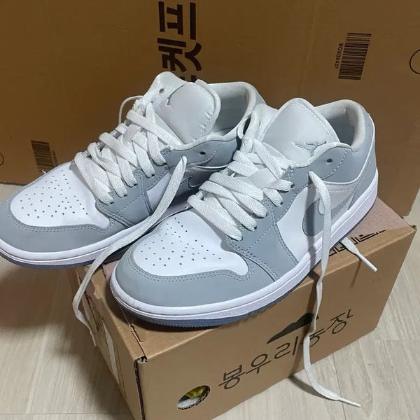 [BUNJANG] Nike Air Jordan 1 Wolf Grey Low (240mm) / 나이키 에어조던 1 울프그레이 로우 240mm