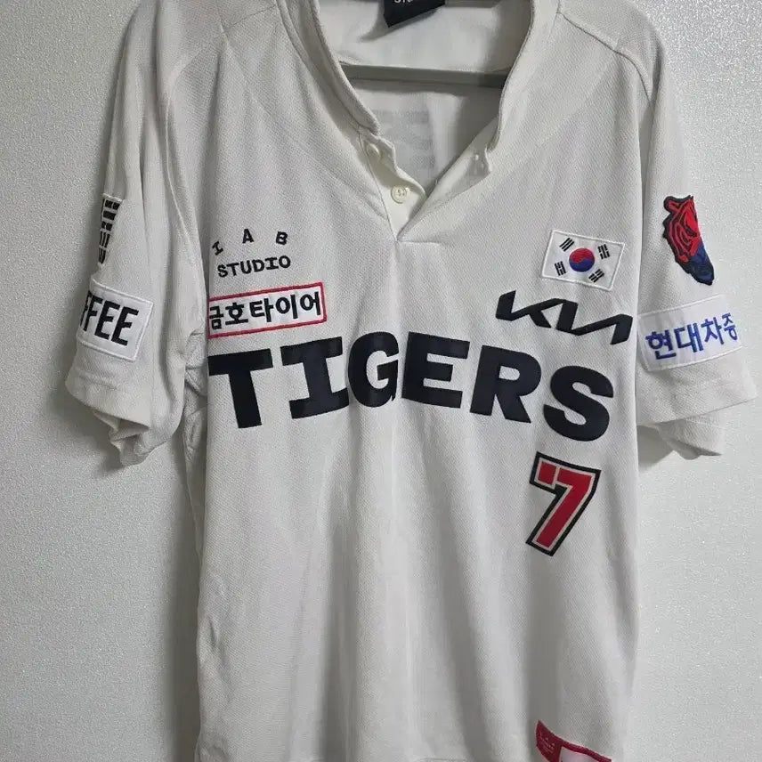 [BUNJANG] Kia Tigers 2023 Liberation Day Authentic Jersey Lee Jong-beom Size 105 / 기아타이거즈 유니폼 23 광복절 유니폼 이종범 105사이즈