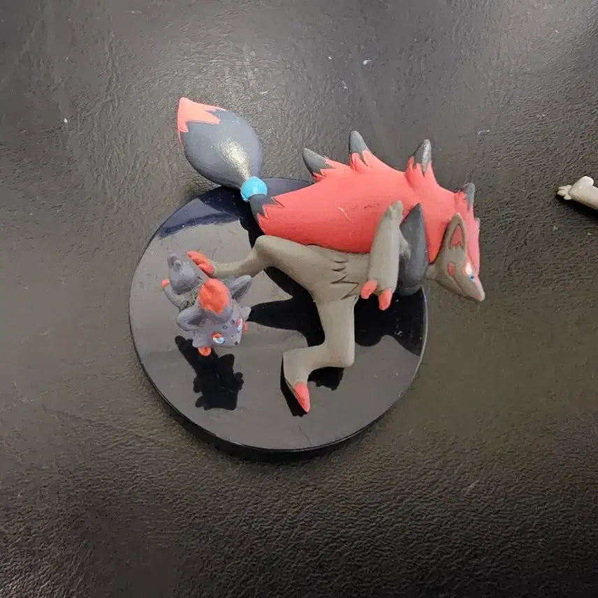 [BUNJANG] Pokemon Zoroark & Zorua 3D Figure Set / 포켓몬스터 조로아&조로아크 입체도감