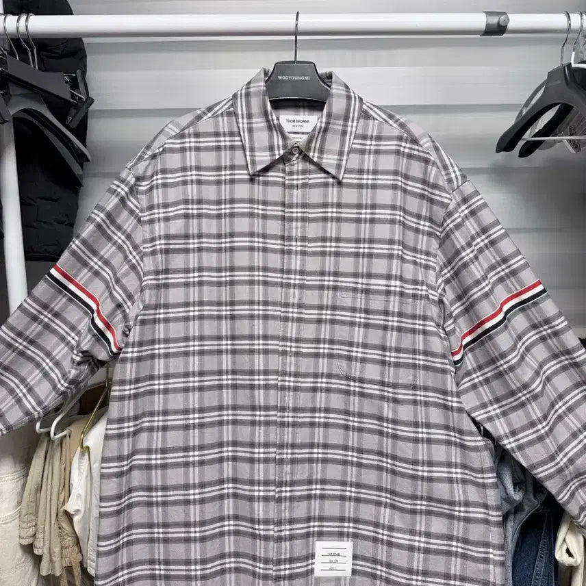 [BUNJANG] Thom Browne Check Overshirt Size 2 / 톰브라운 오버셔츠 2사이즈 판매