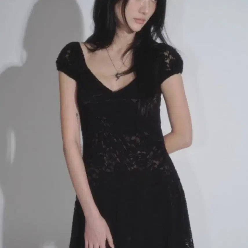 [BUNJANG] AZ ONE Flora Lace Puff Dress Black / 애즈온 플로라 레이스 퍼프 원피스 블랙