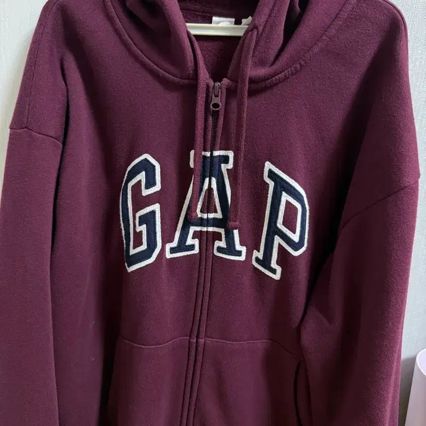 [BUNJANG] GAP Burgundy Hoodie Zip-up L Size / GAP갭 후드집업 버건디L(사쿠야 후드집업)