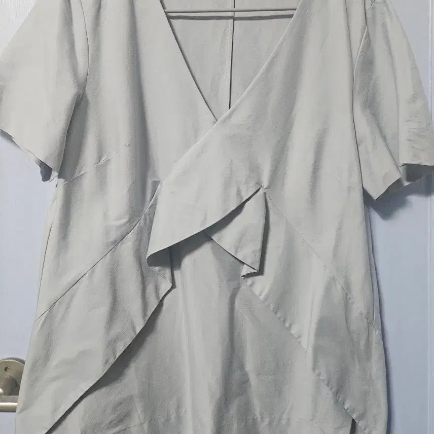 [BUNJANG] COS Wrap Design Blouse / COS 랩 디자인 블라우스