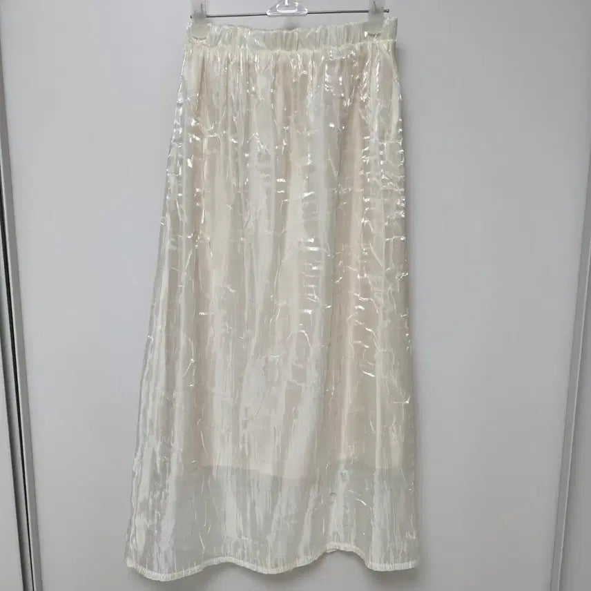 [BUNJANG] Silky Glossy A-Line Skirt Ivory Beige Size S / 광택감 있는 실키 스커트 S사이즈 아이보리 베이지