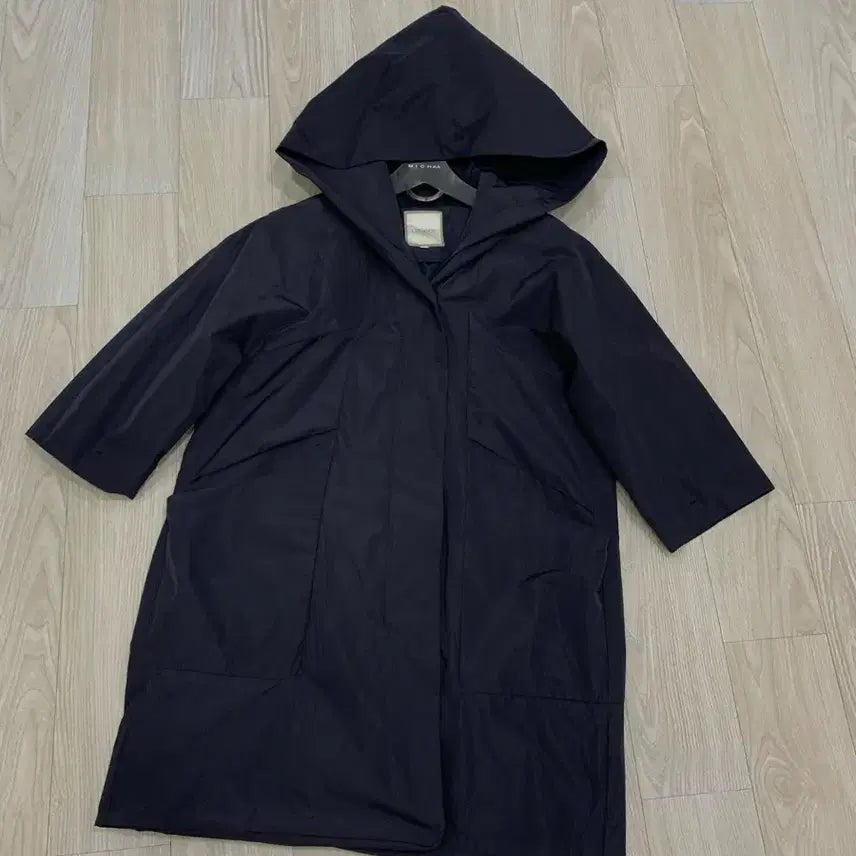 [BUNJANG] Riricce Hooded Windbreaker Prada Fabric F Size / 제평 고급브랜드 리리끄 후드 바람막이 (F)프라다원단