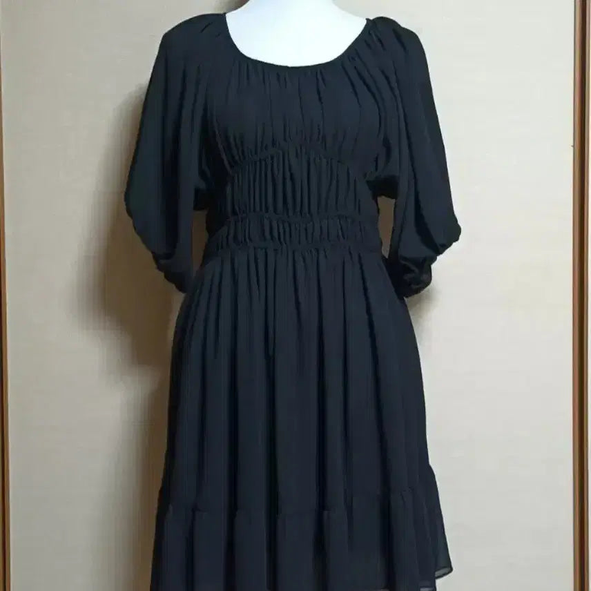 [BUNJANG] Vis-à-vis New York Chiffon Shirring Dress / 비지트인뉴욕 쉬폰 셔링 원피스