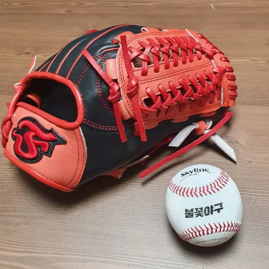 [BUNJANG] Fandom Kip All-Around Baseball Glove 12-inch Unused with Unlimited Free AS / [ 무상AS ] 팬덤 kip 올라운드 12인치 미사용품 / 야구글러브