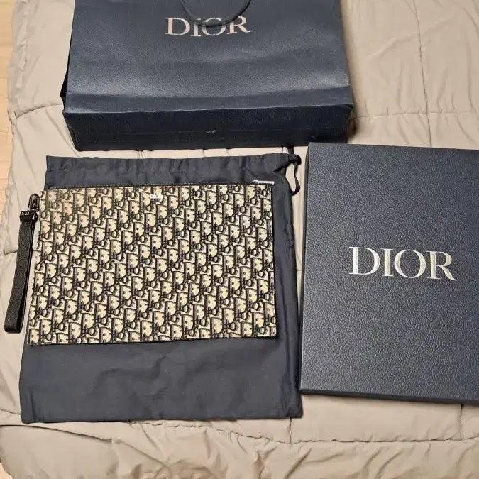 [BUNJANG] Dior Signature Pattern Leather Clutch Bag / 디올크러치 A4 사이즈 판매합니다