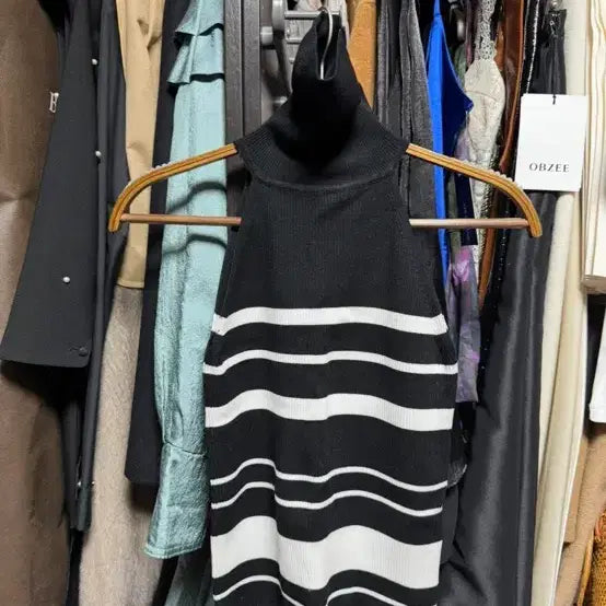 [BUNJANG] Zara Sleeveless Turtle Neck Top / 자라 탑 S (새상품)