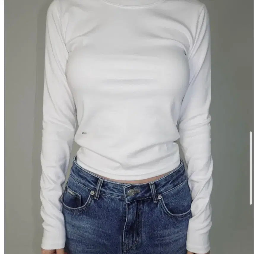 [BUNJANG] Faye Jade Chui Basic Roundneck Tee White / 페일제이드 츄이 베이직 라운드넥티 화이트